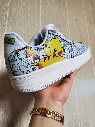 "My guy Pikachu is the true OG 😁" - Pity I. Pokemon Painted Shoes, Pikachu Shoes, Pokemon Converse, Pikachu Clothes, Dragon Ball Z Shoes Nike, Dbz Custom Shoes, Tenis Converse, Billie Eilish Outfits, Pokemon Ash And Serena