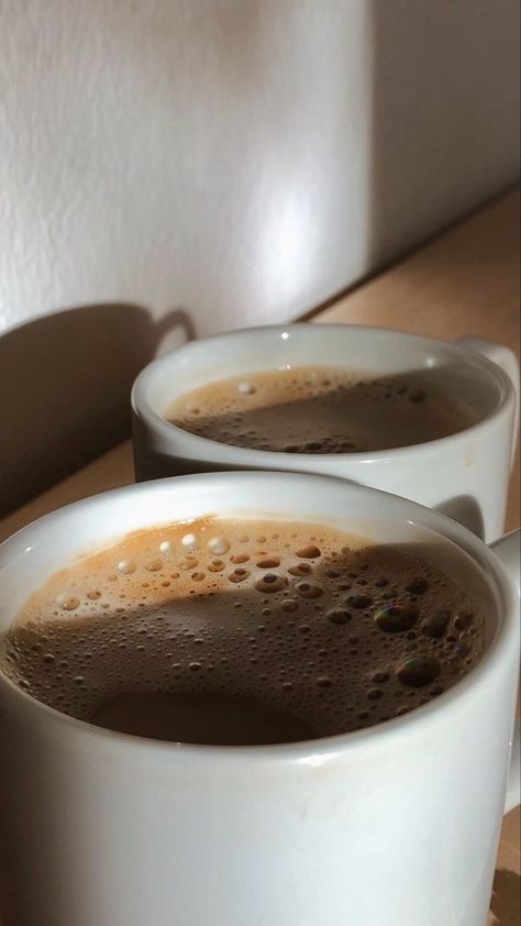 Easy Coffee Recipes, Foodie Instagram, Coffee Obsession, Liverpool Street, Vertical Bar, Aesthetic Coffee, Snap Food, Food Snapchat, Ceramic Cup