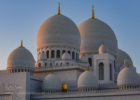 Ancient Arabian Architecture, Crow Puppet, Arabian Castle, Ramadan Pic, Arabian City, Arabian Palace, Arabian Design, Arab Architecture, Arabian Architecture