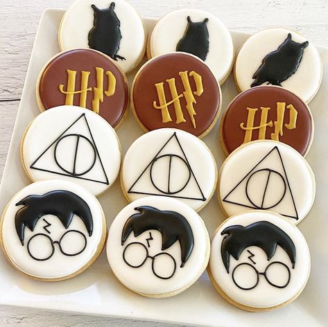 Tort Harry Potter, Harry Potter Treats, Gateau Harry Potter, Harry Potter Theme Birthday, Cumpleaños Harry Potter, Harry Potter Bday, Harry Potter Baby Shower, Harry Potter Food, Festa Harry Potter