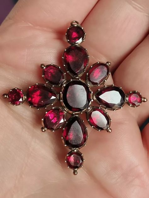 Georgian 15ct Rose Gold Foiled Flat Cut Garnet Maltese Cross Pendant Brooch | eBay Spring Wishlist, Thistle Earrings, Georgian Jewelry, Cross Necklaces, Pendant Brooch, Antique Jewelry Necklace, Historical Jewellery, Maltese Cross, Garnet Jewelry