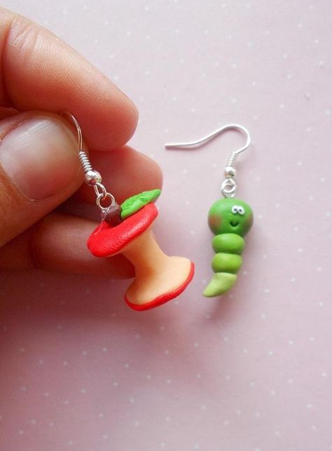 Worm Earrings, Cute Boxes, Apple Jewelry, Crazy Earrings, Apple Earrings, Funny Earrings, Diy Earrings Polymer Clay, Polymer Earrings, Spring Earrings