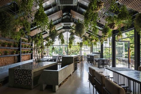 Gallery of ƯU ĐÀM Vegetarian Restaurant / Le House - 1 Eatery Design, Contemporary Restaurant, Veg Restaurant, Green Cafe, Interior Office, Design Restaurant, Restaurant Architecture, Boho Interiors, Vegetarian Restaurant