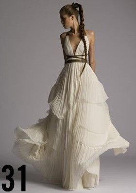 I'll take this and a pair of long legs to go with it, please. Greek Dress, Grecian Goddess, Medieval Dress, Greek Fashion, Moda Vintage, Gorgeous Gowns, Beautiful Gowns, Dream Dress, Chiffon Dress