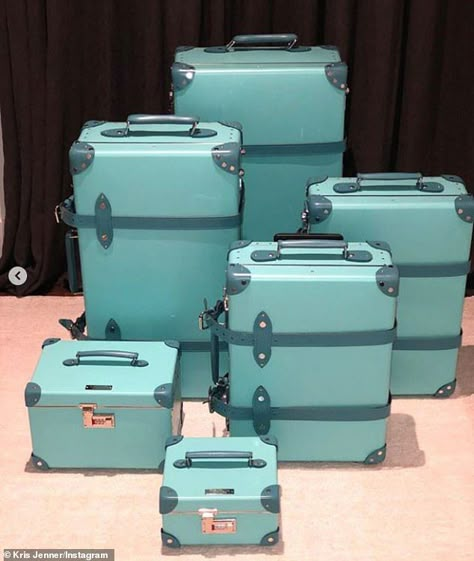 Opulence: KUWTK matriarch Kris Jenner showed off her brand new match luggage from Tiffany & Co., which was an early Christmas present from her daughter Kim Kardashian West Globe Trotter Luggage, Luggage Sets Cute, Cute Suitcases, Luxury Luggage, Cute Luggage, Island Park, Vintage Luggage, Luggage Bags Travel, Bag Suitcase