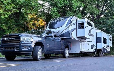 Dreaming of hitting the road in massive style? 🚐✨ Discover the 5 biggest fifth-wheel campers that redefine spacious travel! From luxury interiors to unbeatable features, these giants of the road promise adventures you won't forget. Ready to upgrade your RV experience? Click to find out which models made the list and tell us, which one would you choose for your dream journey? 🌟 #rvingknowhow #fifthwheelcampers #luxuryRV #roadtrip #adventuretravel Diy Cargo Trailer, Trailer Camper Conversion, Toy Hauler Rv, Cargo Trailer Camper Conversion, Rv Gear, Fifth Wheel Toy Haulers, Master Suite Bathroom, Cargo Trailer Conversion, Rv Air Conditioner