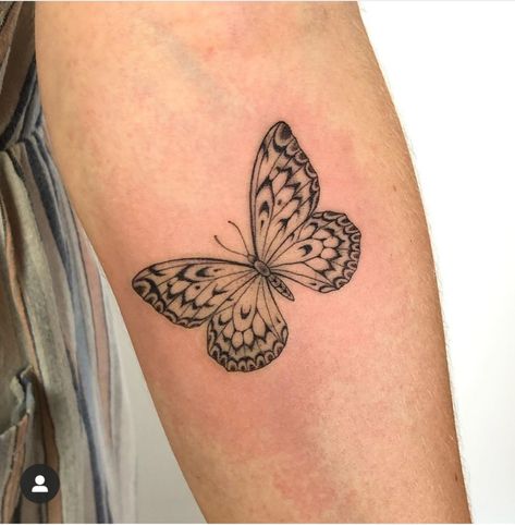 Rice Paper Butterfly Tattoo, Boho Butterfly Tattoo, Unique Butterfly Tattoo Creative, Simple Line Tattoo, Simple Butterfly Tattoo, Butterfly Tattoo Stencil, Unique Butterfly Tattoos, Small Dragon Tattoos, Small Pretty Tattoos