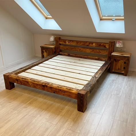 Beds Room Ideas, Bedding Room Ideas, Wood Bed Frame Diy, Rustic Bed Frame, Wood Bed Design, Bed Frame Design, Diy Sofa Table, Diy Bed Frame, Diy Patio Furniture Cheap