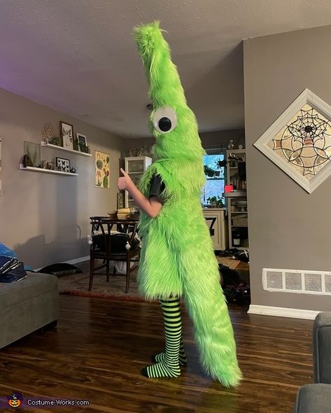 Worm Halloween Costume, Fuzzy Worm Costume, Diy Worm On A String, Worm Costume, Worm On A String Fursuit, Worm On A String Costume, Worm On String, Worms On A String, Worm On A String