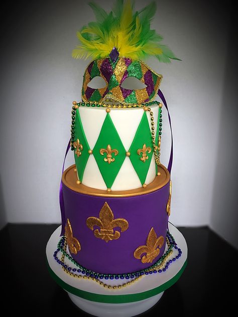 Mardi Gras Cake Ideas, Grass Cake, Mardi Gras Cake, Mardi Gras Party Decorations, Mardi Gra, Baby Planning, Mardi Gras Party, 50th Birthday Party, Family Reunion