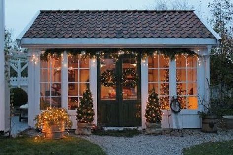 7 Stunning Winter She Sheds Decked Out for the Christmas: Create Your Holiday Escape - Susan Said... WHAT?! Vibeke Design, Small Cottages, Outdoor Gazebos, She Sheds, Cool Christmas Trees, Christmas Garden, Potting Shed, Garden Studio, She Shed