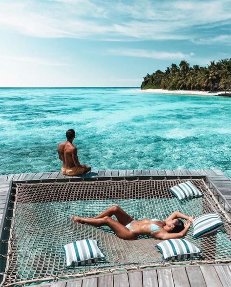 Traveling Lifestyle, Maldives Islands, Maldives Vacation, Beach Honeymoon Destinations, Honeymoon Spots, Couples Vacation, Scenery Pictures, Beach Lifestyle, Vacation Pictures