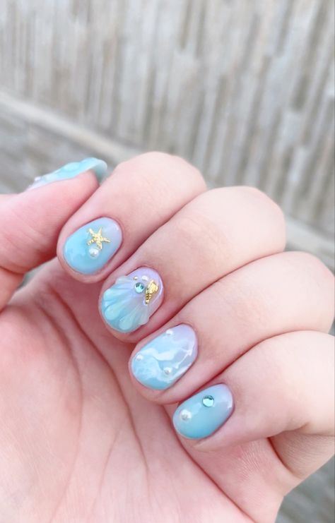 Light Blue Nail Designs Short, Nails Japanese Design, Short Nails Japanese, Blue Nail Designs Short, Blue Korean Nails, Light Blue Nail Designs, Blue Korean, Ocean Nails, Light Blue Nails