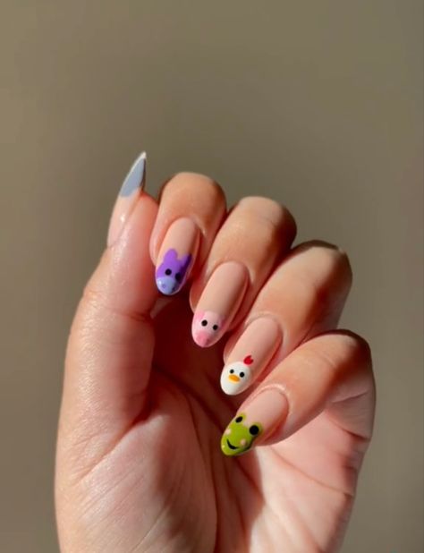 Cute Animals Nails, Cute Nails Animals, Childish Nail Designs, Worm Nail Art, Animals Nails Design, Cute Animal Nail Designs, Nail Designs Animals, Nails With Animals, Silly Nail Art