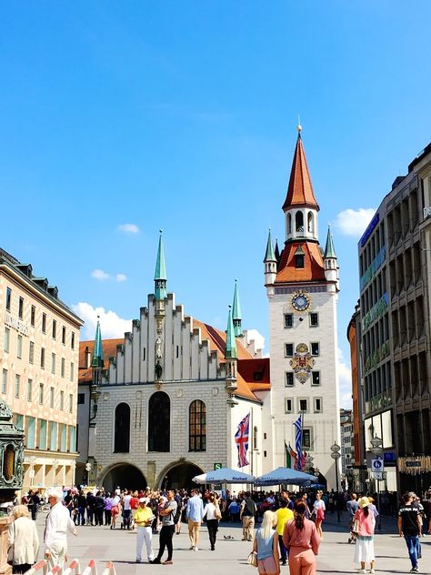 Taking the Munich Old Town walking tour from Radius Tours was the perfect way to spend my one day in Munich! Find out what to do while visiting Munich Germany for One Day | Things to See in Munich Germany | Travel to Bavarian Munich Germany | Things to Do in Munich Germany | #Munich #MunichGermany Munich Germany Travel, Germany Travel Destinations, Visit Munich, Germany Munich, Time In Germany, Germany Travel Guide, Cities In Germany, Germany Castles, Europe Trip Itinerary