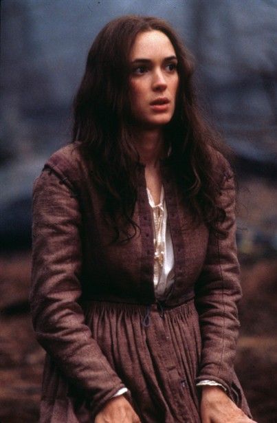 Winona Ryder as Abigail Williams in 'The Crucible' (1996) Puritan Clothing, Winona Rider, Castlevania Dracula, Salem Tv Show, Abigail Williams, Winona Forever, Film Costumes, The Crucible, Witch Costumes