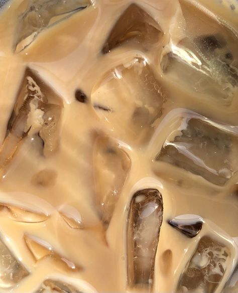 #icedcoffee #aesthetic #coffeeaesthetic #beige Vanilla Aesthetic, Vanilla Girl Aesthetic, Coffee Obsession, Cream Aesthetic, Vanilla Latte, Coffee Coffee Coffee, Coffee Aesthetic, Aesthetic Coffee, Vanilla Girl