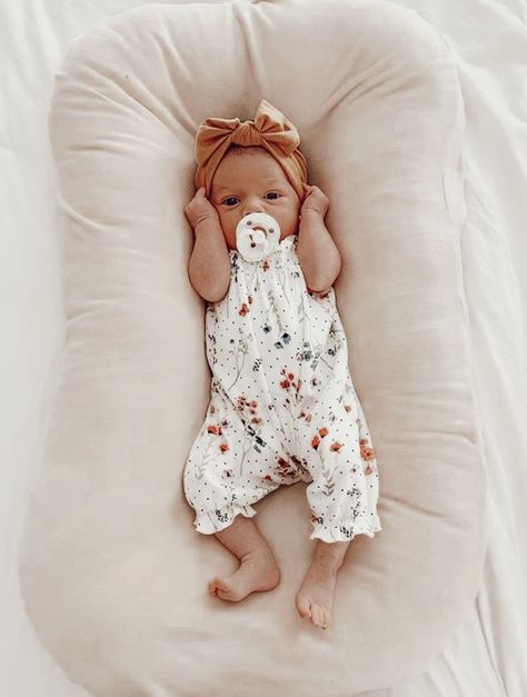 Aesthetic Baby Girl Outfits, Cute Infant Outfits, Spring Newborn Outfits, Baby Girl Outfits Aesthetic, May Baby, Baby Girl Outfit Ideas, Newborn Girl Outfits Summer, Baby Girl Aesthetic, Summer Newborn Outfits