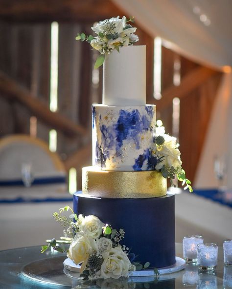 Denise Steward | Cake Artist on Instagram: “When the bride gives you creative freedom 🤍✨ FAQs — I hope this helps some of you! 🥰 -this is all buttercream— NO FONDANT - I don’t use…” Gold Blue Wedding Cake, White And Gold Cake, Midnight Blue Wedding, Navy Gold Wedding, Blue Wedding Cake, Cake Celebration, Different Types Of Cakes, Cake Show, Dark Blue Flowers