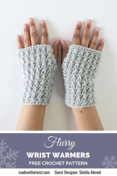 Free Star Stitch Wrist Warmers Crochet Pattern - Bonus Matching Beanie pattern is available, too! #freecrochetpattern #crochetpattern #fingerlessglovespattern #wristwarmerspattern #theblueelephants Crocheted Fingerless Gloves, Crochet Fingerless Gloves Free Pattern, Free Form Crochet, Crochet Mitts, Crochet Hand Warmers, Crochet Wrist Warmers, Crochet Mittens Pattern, Fingerless Gloves Crochet Pattern, Glove Pattern