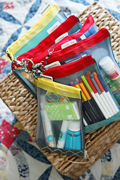 Brilliant storage idea for road trips or just everyday. Keep like item together and visible for easy access. I love how the colors make this project pop! Car Activities, I Heart Organizing, Work Purse, Car Organization, Organisation Hacks, Car Hacks, Organizing Systems, Happy Travels, Purse Organization