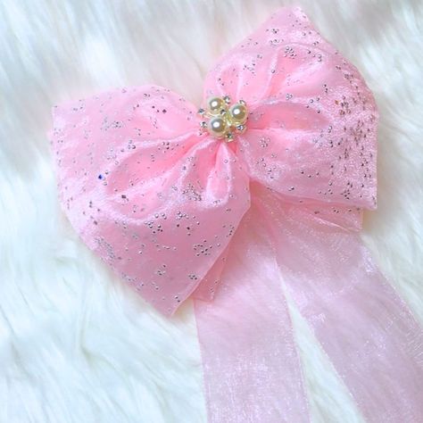 Coquette hair bow Coquette Hair, Birthday Hair Bow, School Hair Bows, Toddler Birthday Party, Wedding Barrettes, Bow Coquette, Pink Hair Bows, Birthday Hair, Barbie Hair