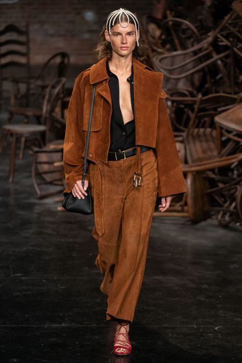 2020 Fashion Trends, Vogue Germany, Womens Fashion For Work, Runway Collection, Fashion Show Collection, Fashion 2020, Vogue Paris, Fashion Week Spring, Star Fashion