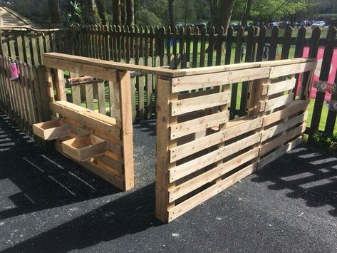 Outside Construction Area Eyfs, Outdoor Learning Spaces Early Childhood, Pallet Kids Outdoor, Eyfs Outdoor Area, Diy Kids Playground, Outdoor Kids Play Area, Outdoor Play Space, Preschool Garden, Kids Backyard Playground