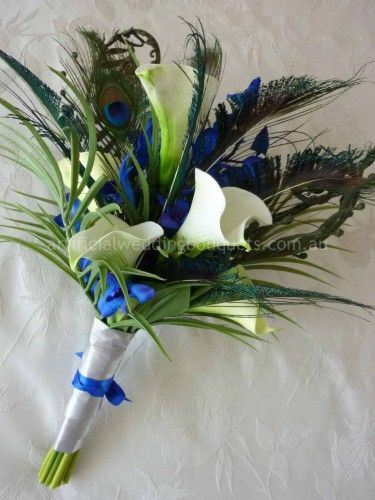 Blue Orchids Wedding, Bridal Bouquet Lilies, Peacock Wedding Bouquet, Peacock Bouquet, Orchids Wedding, Wedding Peacock, Lily Bridal Bouquet, Feather Bouquet, Prom Bouquet