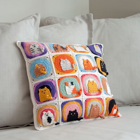 crochet pillow cover Crochet Cat Pillow, Pillowcase Crochet, Crochet Pillowcase, Granny Square Patchwork, Square Patchwork, Patchwork Throw, Square Cushion Cover, Crochet Pillow Cover, Crochet Cushion Cover