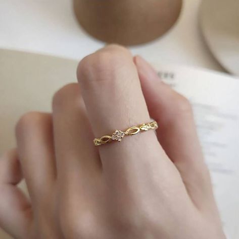 Promise Rings Vintage, Hollow Ring, Womens Rings Fashion, Gold Ring Designs, Anniversary Jewelry, Minimalist Rings, Dainty Ring, 925 Silver Rings, Solid 925 Sterling Silver