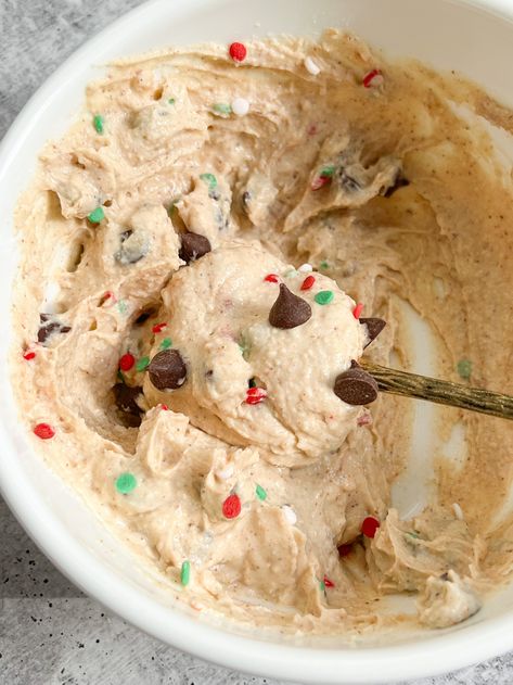 Greek Yogurt Add Ins, Greek Yogurt Cookie Dough Dip, Peachie Spoon Recipes, Greek Yogurt Chocolate Chip Cookie Dough, Cookie Dough Yogurt Healthy, Healthy Cookie Dough Dip Greek Yogurt, Yogurt Cookie Dough Dip, Protein Cookie Dough Dip, Protein Cookie Dough Greek Yogurt