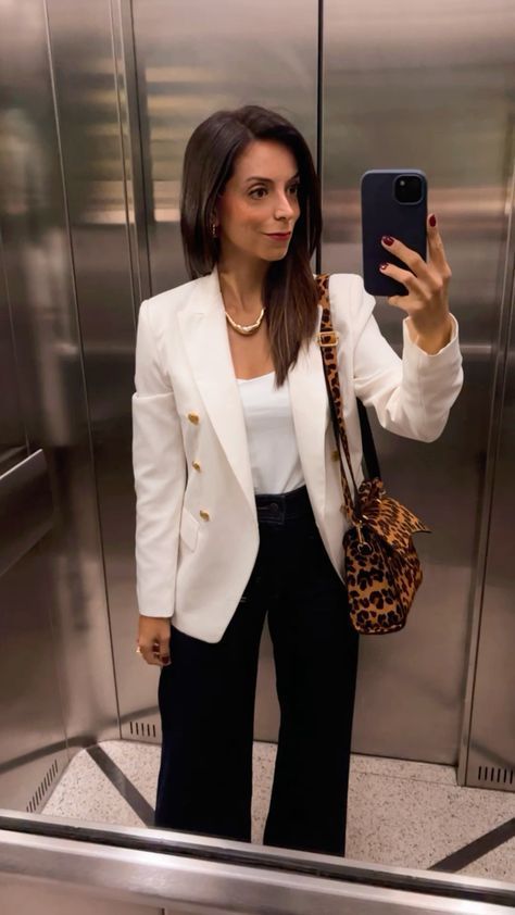 Cream Blazer Outfits For Women, Business Professional Outfits For Women, Cream Blazer Outfit, Blazer Dress Outfits, Business Professional Outfits, Midsize Outfits, Blazer Outfits For Women, Cream Blazer, Blazer Jackets For Women