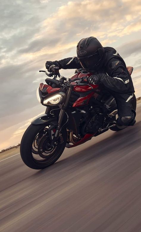 Triumph Street Triple 765 Rs, Street Triple Rs, Moto Wallpaper, Triumph Trident 660, Ads Photography, Triumph Street Triple R, Bike Ads, Moto Wallpapers, Mt Bike