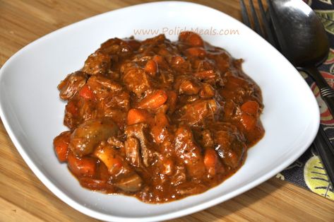 Polish Goulash, Polish Meals, Thick Beef Stew, Beef Stew Ingredients, Goulash Soup, European Dishes, Beef Goulash, Meat Seasoning, Goulash Recipes