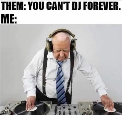 👌😂🤣 YES. #technodj #techno #technomusic #technolovers #technofamily #dj #technoparty #rave #technolife #technoculture #technolove #music #technodance #technopeople #techhouse #electronicmusic #djlife #technolover #housemusic #technogirl #technovibes #technorave #technofestival #djs #technoproducer #party #technoaddict #darktechno #hardtechno #melodictechno Dj Studio, Techno Festival, Dj Room, Hammond Organ, Techno Party, Techno Music, Very Funny Jokes, Dj Music, House Music