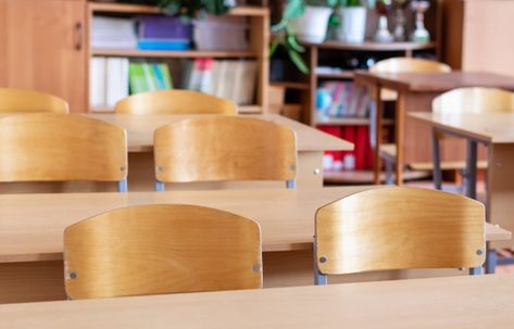 Study Table And Chair, School Tables, Classroom Tables, Wooden Table And Chairs, High School Education, School Break, School Chairs, School Desk, Flower School