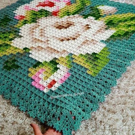 Free Crochet Blanket Patterns, Pixel Crochet Blanket, Crochet Blanket Pattern Easy, Crocheted Blanket, Crochet Stitches For Blankets, Easy Crochet Blanket, Pixel Crochet, Crochet Bedspread, Haken Baby