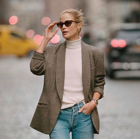 Carolyn Murphy Style, Casual Chic Denim, Preppy Fall Outfits, Models 90s, Carolyn Murphy, Original Supermodels, Preppy Fall, Casual Outfit Inspiration, Style Crush