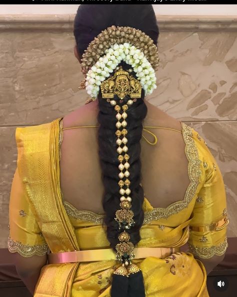 Jada Billalu Gold, Ayush Homam, Jada Billalu, Hair Flowers Diy, Gold Jada, Engagement Hairstyle, Yellow Sarees, Bride Pics, South Indian Wedding Hairstyles