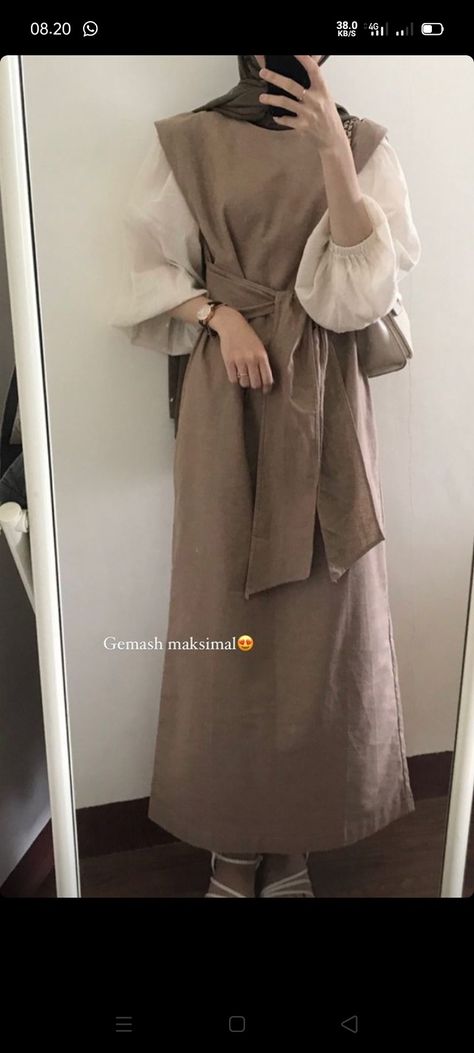 Brown Dress Hijab Outfit, Dress Korean Style Hijab Lebaran, Gamis Lebaran Simple, Outfit Bukber Ramadhan Hijab, Outfit Kondangan Simple Hijab, Style Kondangan Hijab, Outfit Kondangan Casual, Outfit Kondangan Hijab, Lebaran Outfit