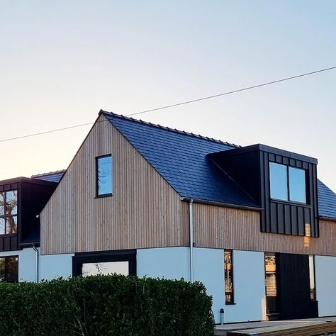 New build 4 bed detached dwelling finished in render, vertical Siberian larch cladding and zinc Cladding And Render Exterior, Cladding House Exterior Uk, Render And Timber Cladding, Zinc Cladding Dormer, Weathered Larch Cladding, Charred Timber Cladding Extension, Scandinavian Exterior, Oak Cladding, Zinc Cladding