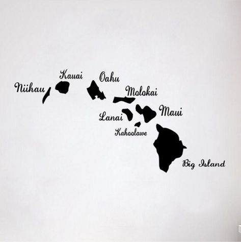 Hawaii Island Tattoo, Hawaiian Island Tattoo, Travelling Tattoos, Island Tattoo, Lab Ideas, Chain Tattoo, Compass Tattoo Design, Map Tattoos, Mom Tattoo