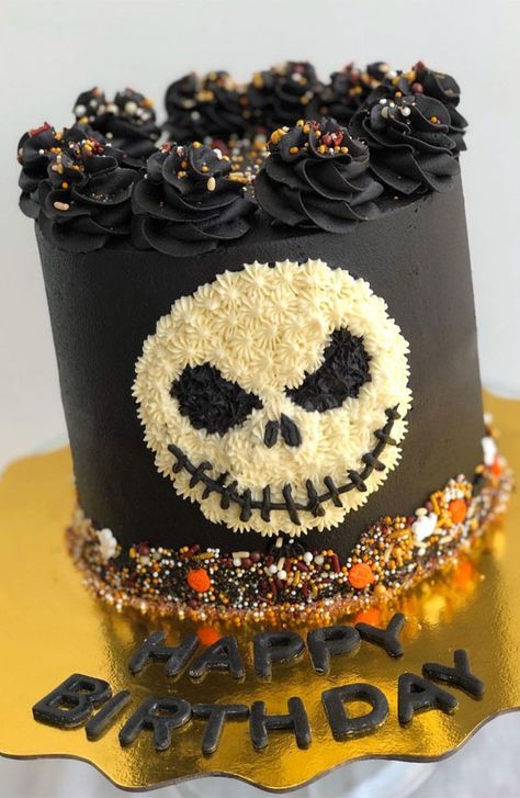 Halloween Cake Design, Halloween Cake Ideas, Spider Webs Halloween, Cute Halloween Cakes, Scary Halloween Cakes, Scary Cakes, Cake Halloween, Halloween Birthday Cakes, Halloween Cake Decorating