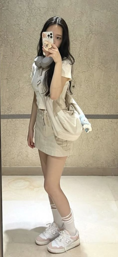 Saranghae Outfits, Tracy Saranghoe Outfit, Cute Skirt Outfits Korean, Saranghae Tracy Outfits, Saranghoe Tracy Fits, Korean Outfit Skirt, Saranghoe Outfits, Korean University Outfit, Tracy Outfits