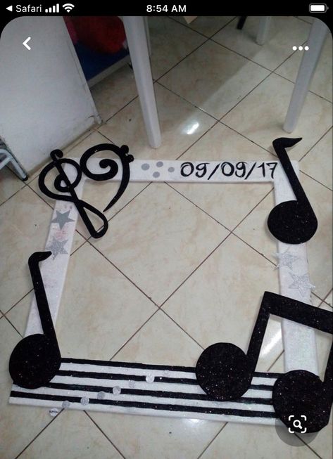 Music Themed Trunk Or Treat, Musical Birthday Theme, Music Themed Party Ideas, Saturday Night Fever Party Decorations, Music Party Ideas Decoration, Music Theme Decorations Ideas, Choir Banquet Ideas, Band Banquet Decorations, Music Decorations Party