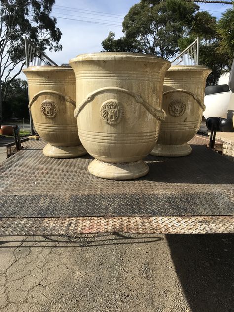 These beautiful French Garden Planters In Sand Glazed from Potsonline.  #potsonline #glazedgardenpots #frenchplanters #anduzeurns #anduzeplanter #wholesalepots #gardenpots #potsansplanters #outdoorpots #gardening #landscaping #gardenplanters #factorydirectpots #gardenplanters French Pots Garden, Anduze Pot, Gardening Landscaping, Outdoor Pots, Garden Elements, Black Gloss, French Garden, Copper Red, Event Organiser