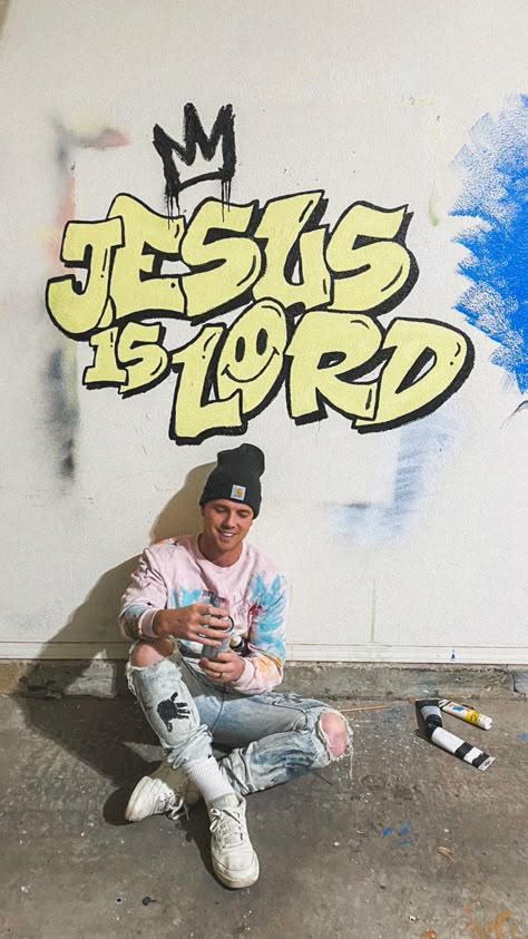 Jesus Is Lord graffiti art Inspiring Graffiti, Bible Verse Graffiti, Christian Murals, Christian Youth, Gospel Graffiti, Christian Pop Art, Christian Graffiti Art, Christian Grafitti Art, Jesus Graffiti