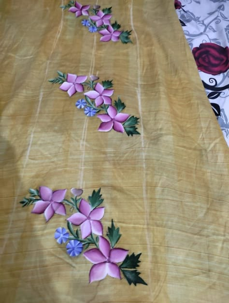 Suit Painting Designs Punjabi, Organza Painting, Painting Sarees, Suit Painting, Painting Dress, Scarf Making, Fabric Colour Painting, Saree Painting Designs, Fabric Paint Diy