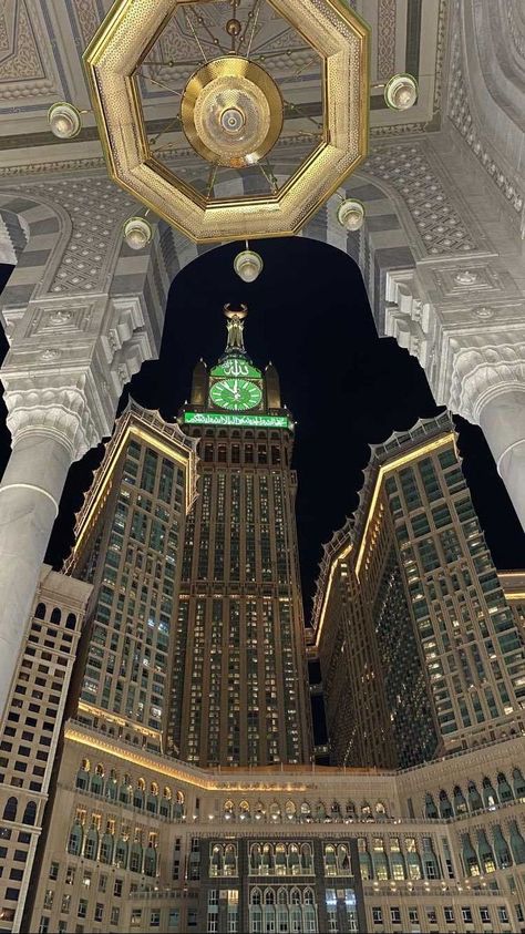 Saudi Wallpaper Iphone, Royal Home Design, Makkah Aesthetic Wallpaper, Madinah Wallpaper Aesthetic, Dark Backgrounds Aesthetic, Makkah Photo, Mekkah Aesthetic, Islamic Phone Wallpaper, Umrah Aesthetic